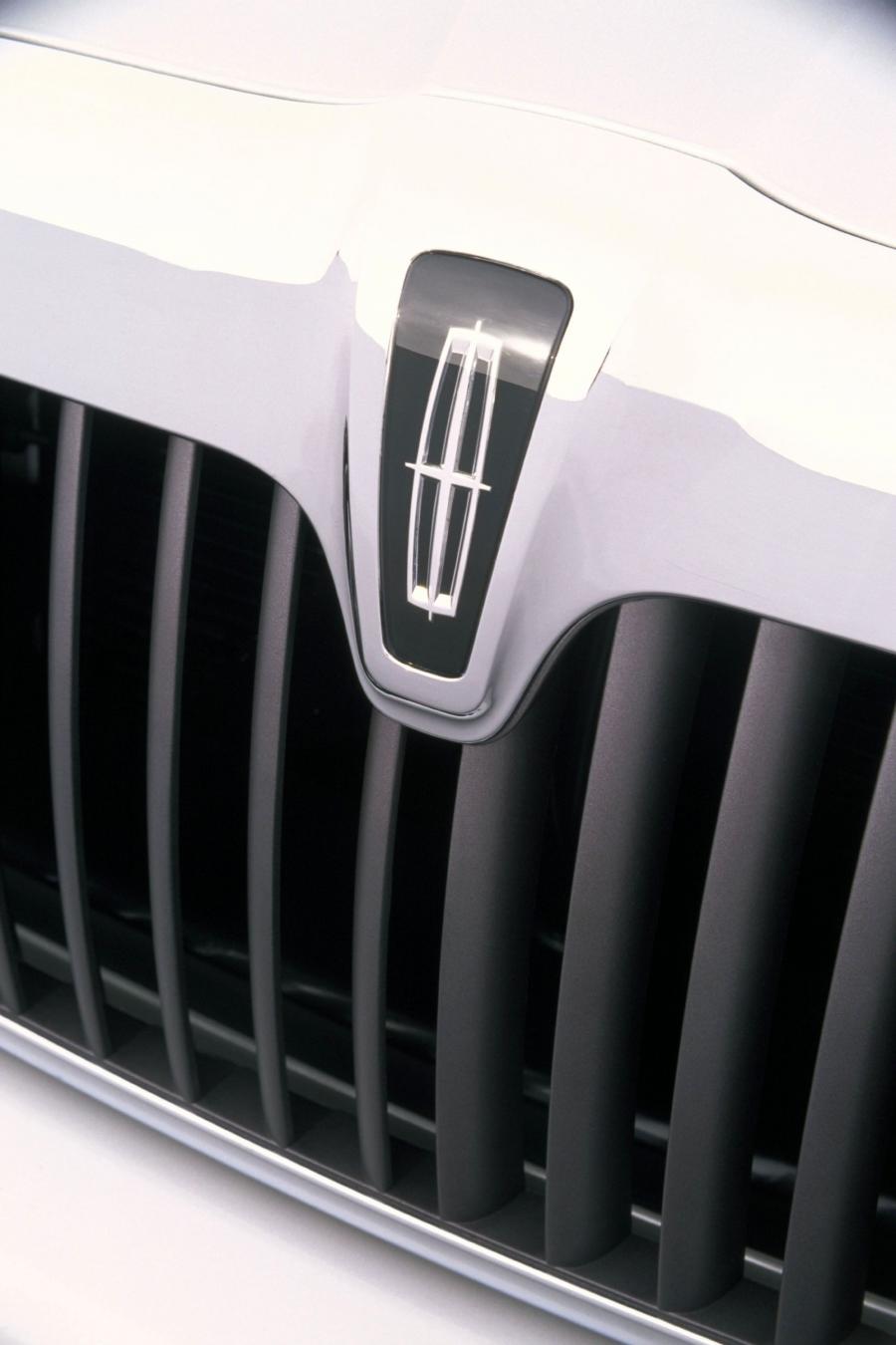  Lincoln Aviator 2003 года  (фото 34 из 57)
